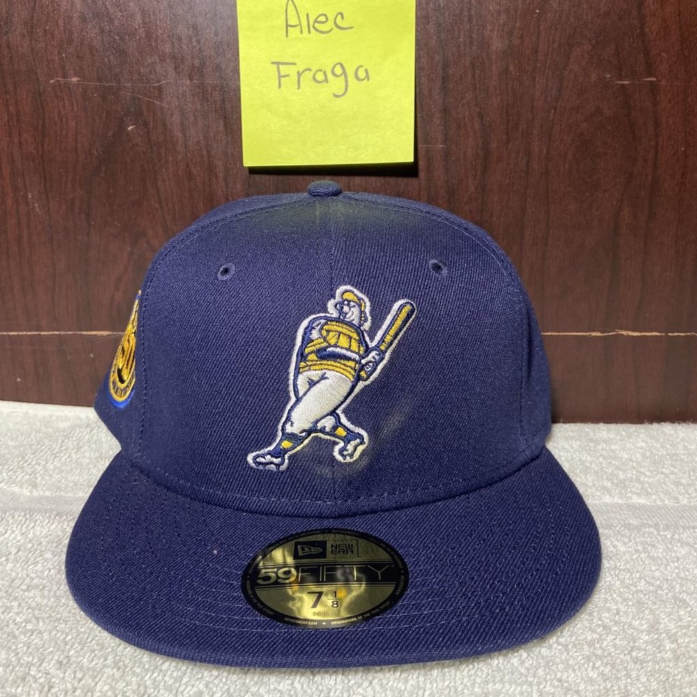 Milwaukee Brewers Swinging Brewer 7 1/8 Brand New